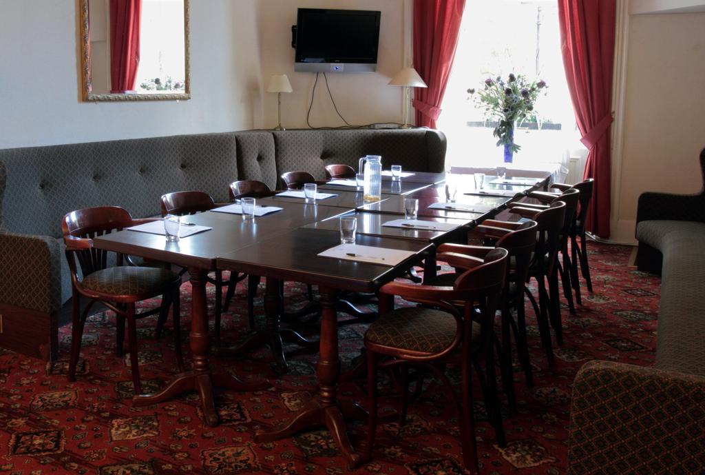 Thistle Hotel Edinburgh Exterior photo