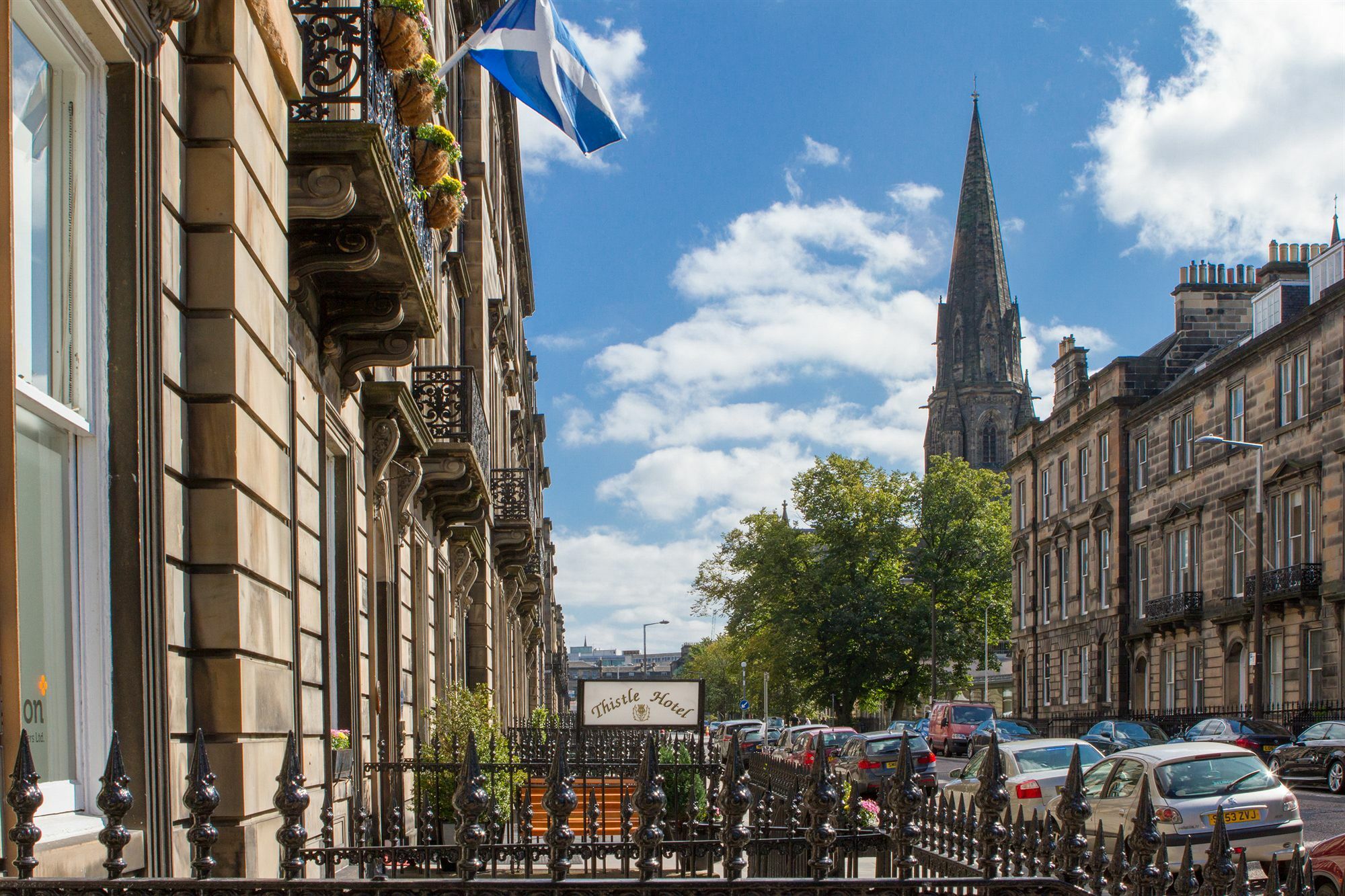 Thistle Hotel Edinburgh Exterior photo