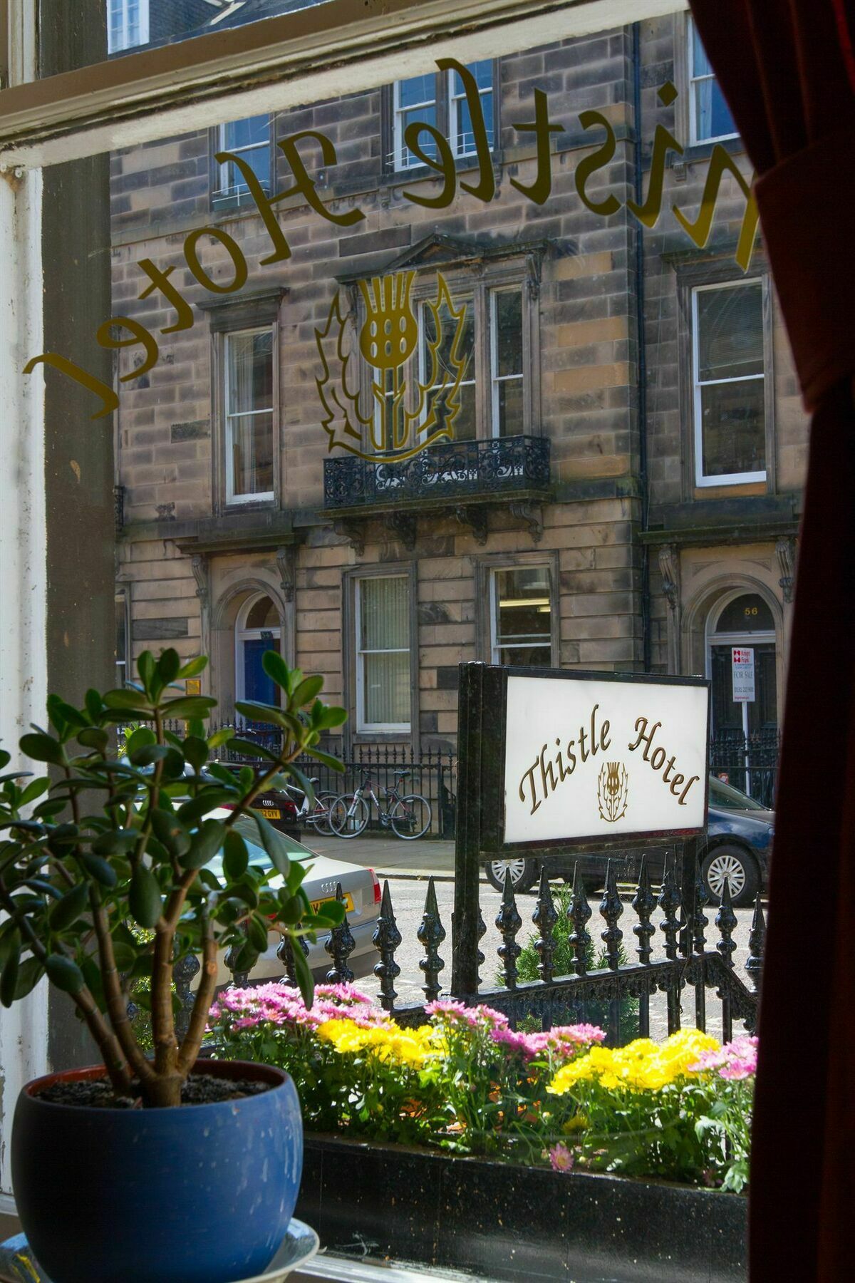 Thistle Hotel Edinburgh Exterior photo